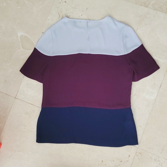 Business casual, blouse. - Picture 2 of 4